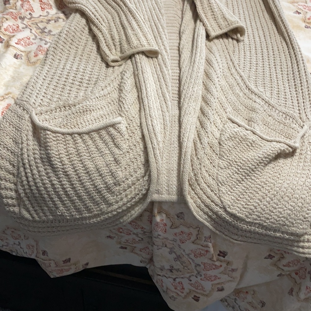 Sweater - Picture 2 of 2